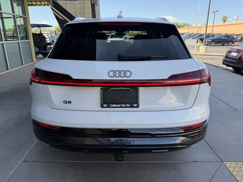 Used 2024 Audi Q8 e-tron Premium Plus w/ Premium Plus Package AWD/4WD image 13