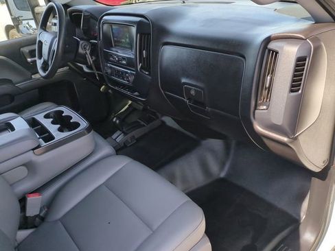 Used 2019 Chevrolet Silverado 2500 W/T AWD/4WD image 31