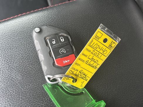 Used 2021 Jeep Gladiator Rubicon w/ Trailer Tow Package image 29