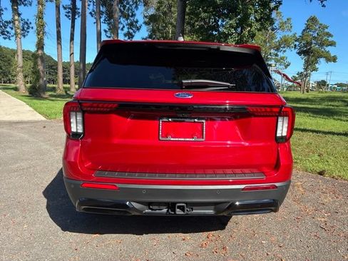 Used 2025 Ford Explorer ST-Line w/ Premium Package RWD image 4