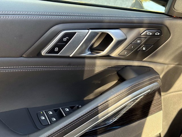 Used 2025 BMW X6 xDrive40i w/ Executive Package AWD/4WD image 18