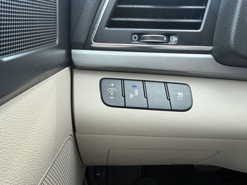 Used 2018 Hyundai Elantra Value Edition image 20