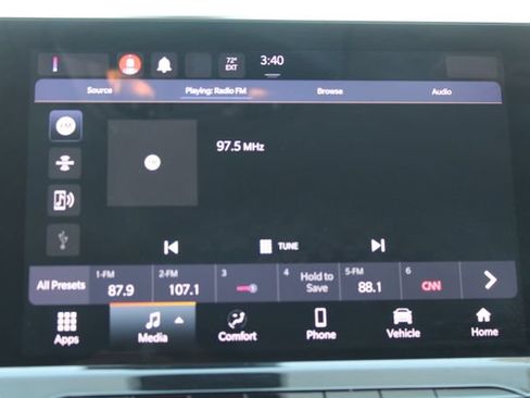 Used 2022 Jeep Compass Latitude FWD image 24