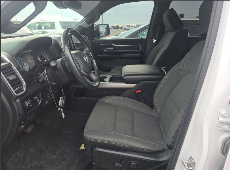 Used 2023 RAM 1500 Big Horn AWD/4WD image 9