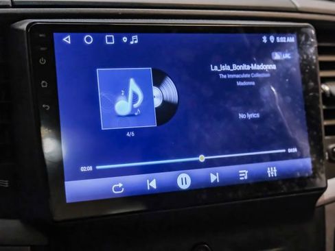 Used 2018 RAM 1500 Tradesman w/ Power & Remote Entry Group image 33