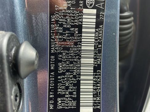 Used 2018 Toyota Corolla LE image 33