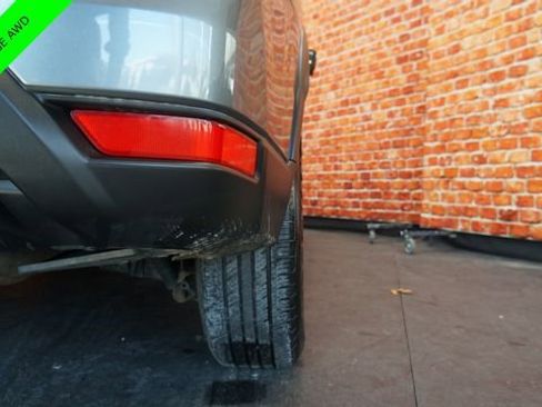 Used 2017 Nissan Rogue SV w/ SV Premium Package image 85