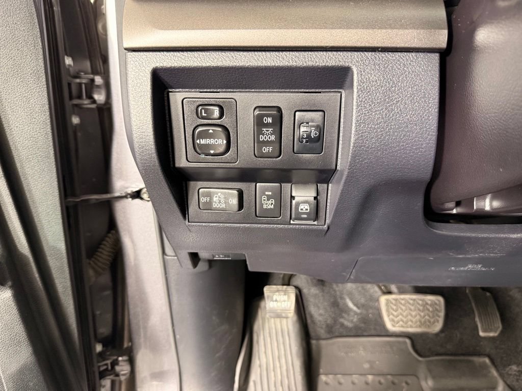 Used 2017 Toyota Tundra SR5 w/ TRD Off Road Package AWD/4WD image 23