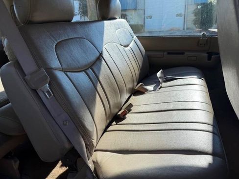 Used 1999 Chevrolet Astro Passenger RWD image 7
