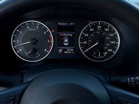 Used 2023 Nissan Sentra S image 11