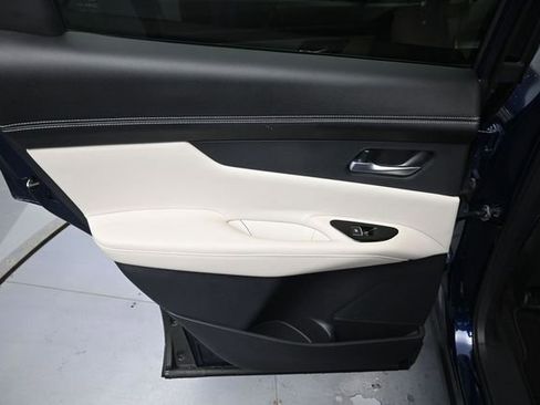 Used 2025 Nissan Murano SL AWD/4WD image 29