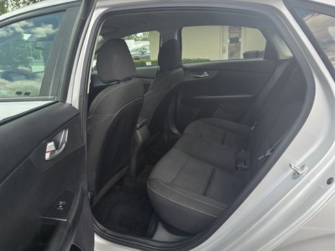 Used 2020 Kia Forte LXS FWD image 30
