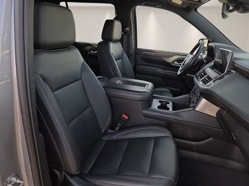 Used 2023 Chevrolet Tahoe Z71 AWD/4WD image 16