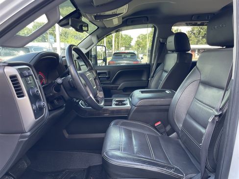 Used 2016 GMC Sierra 3500 Denali w/ Duramax Plus Package image 21