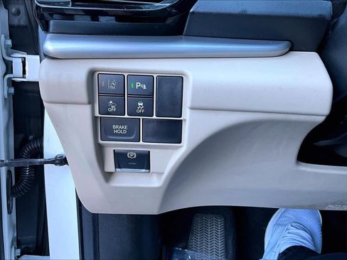 Used 2020 Acura RDX AWD w/ Technology Package image 31