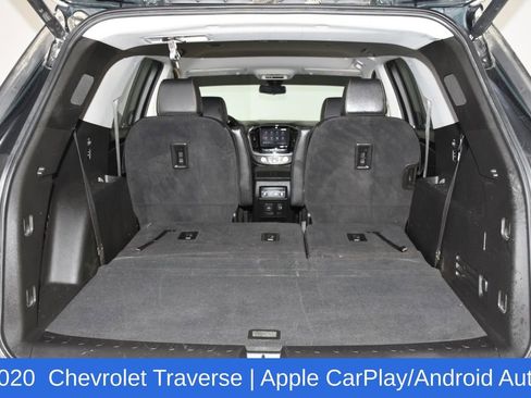 Used 2020 Chevrolet Traverse RS image 30
