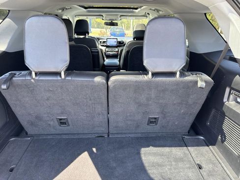 Used 2022 Ford Explorer Limited w/ Equipment Group 301A image 52