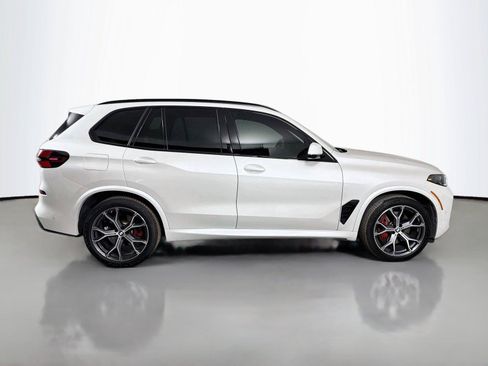 Used 2026 BMW X5 xDrive40i w/ M Sport Package AWD/4WD image 4