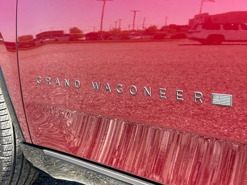 New 2026 Jeep Grand Wagoneer Limited AWD/4WD image 10