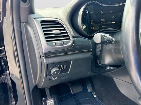 Used 2020 Jeep Grand Cherokee Limited X RWD image 11