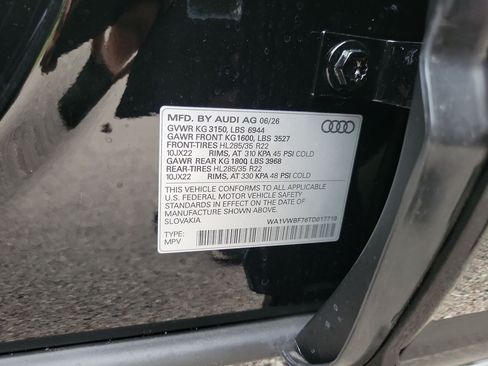 New 2026 Audi SQ7 Prestige AWD/4WD image 38