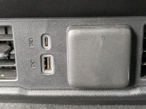 Used 2024 GMC Sierra 1500 Elevation image 15