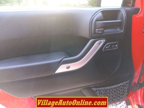 Used 2012 Jeep Wrangler Rubicon w/ PWR Convenience Group image 20