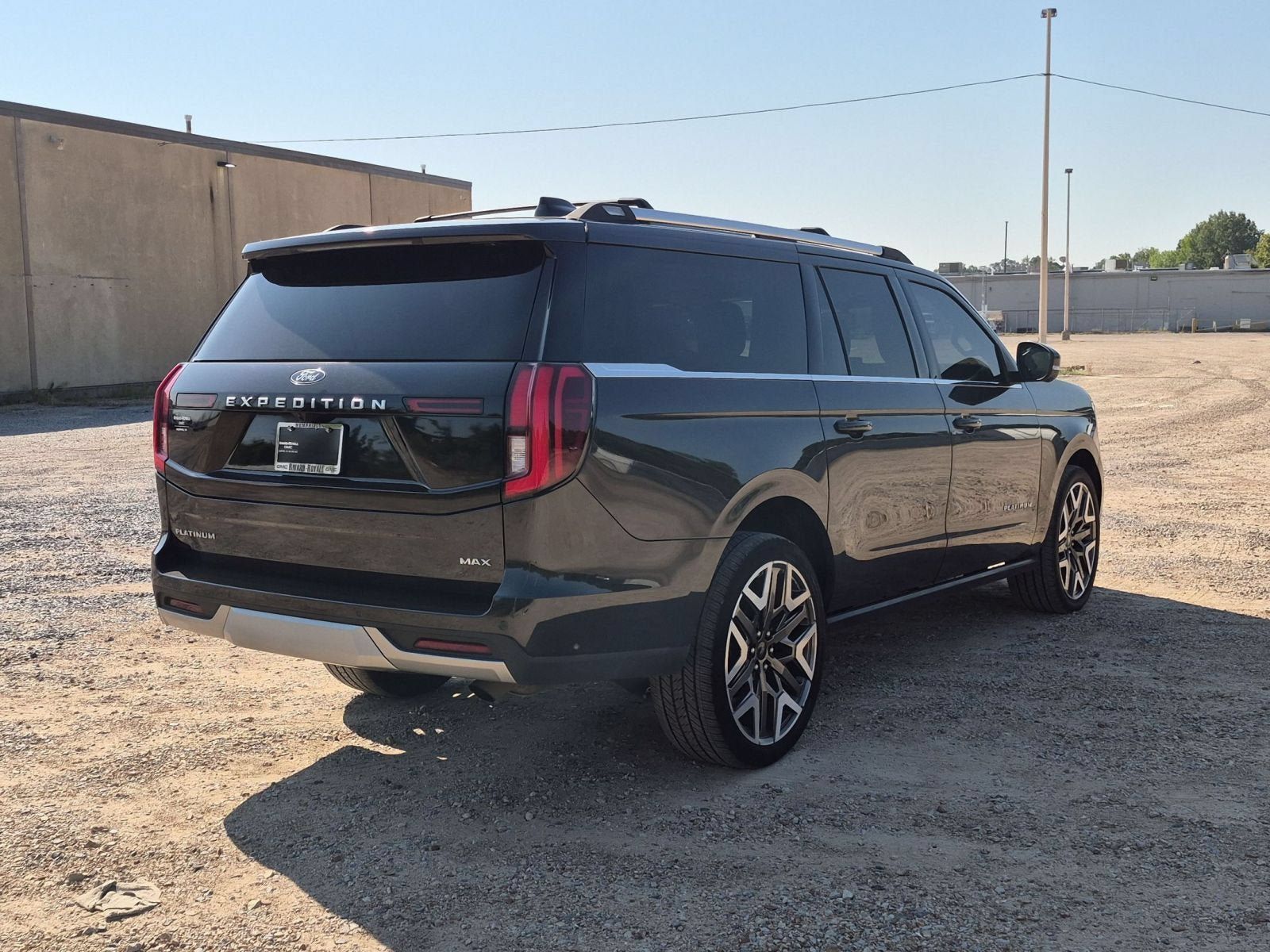 Used 2025 Ford Expedition Max Platinum w/ Platinum Ultimate Package AWD/4WD image 6