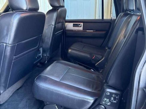 Used 2017 Ford Expedition EL XLT w/ Equipment Group 202A AWD/4WD image 8