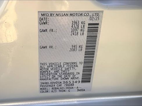 Used 2025 Nissan Altima 2.5 SV image 26