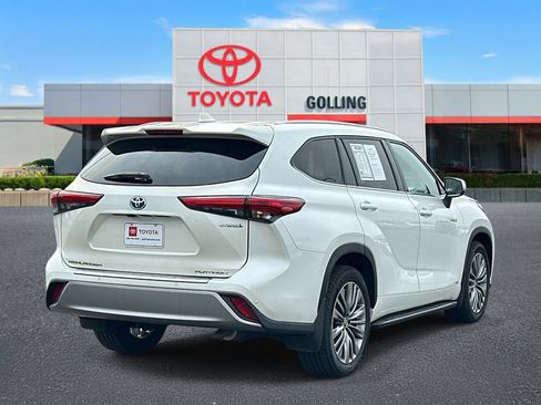 Used 2021 Toyota Highlander Platinum AWD/4WD image 5