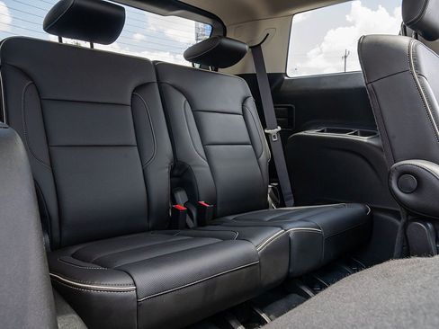 Used 2019 GMC Acadia Denali w/ Technology Package FWD image 24