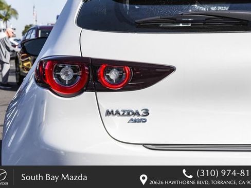 New 2026 MAZDA MAZDA3 Hatchback w/Premium Plus Pkg image 9