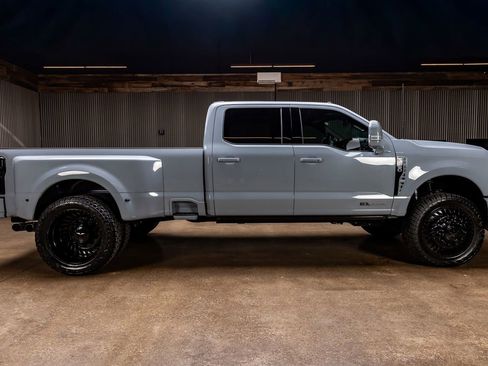 Used 2026 Ford F350 King Ranch w/ Chrome Package image 11