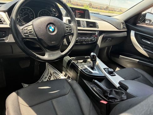 Used 2017 BMW 320i Sedan RWD image 27