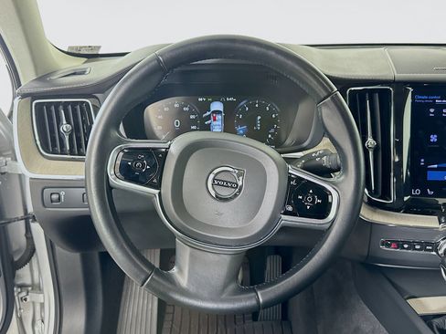 Used 2021 Volvo XC60 T5 Inscription image 18