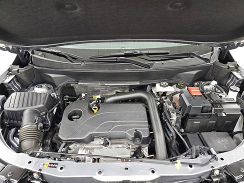 Used 2025 Chevrolet Equinox LT FWD image 9