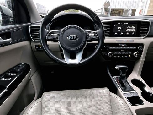 Used 2020 Kia Sportage EX image 10