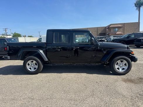 Used 2022 Jeep Gladiator Sport AWD/4WD image 4