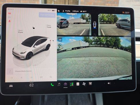 Used 2023 Tesla Model Y Performance AWD/4WD image 43