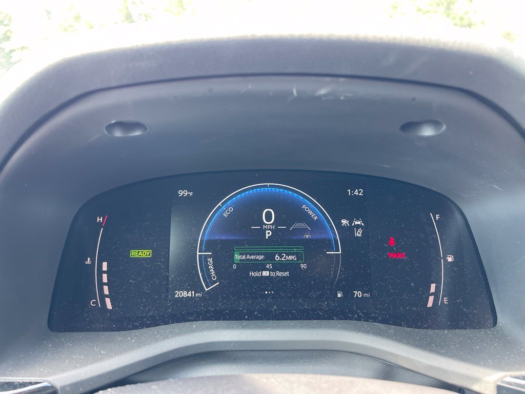 Used 2025 Toyota Camry LE FWD image 10