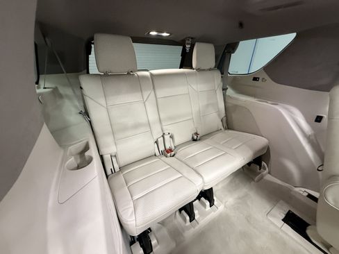 Used 2024 Cadillac Escalade Sport Platinum image 31