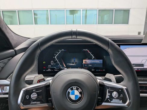 Used 2024 BMW 760i xDrive w/ Executive Package AWD/4WD image 27