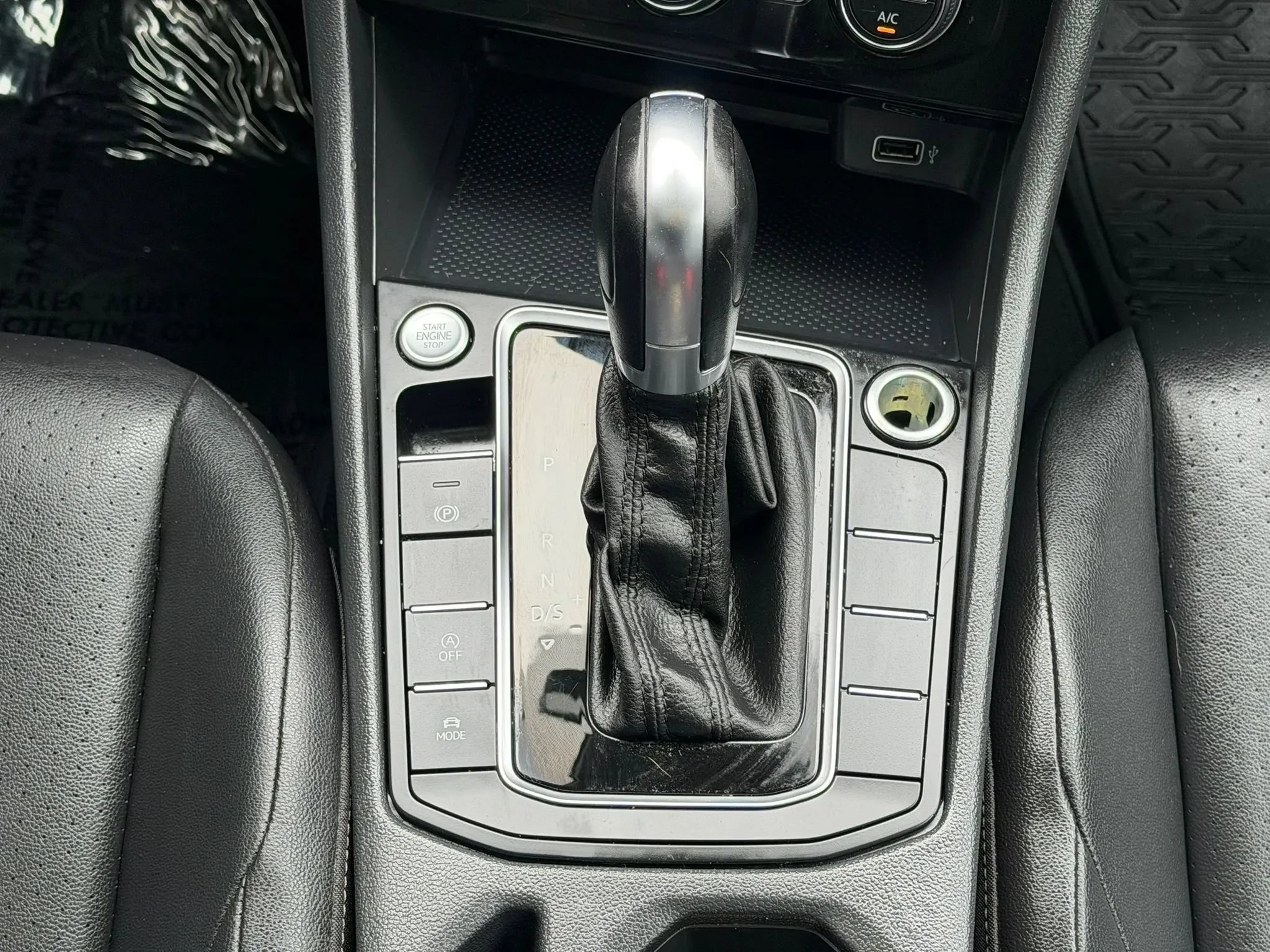 Used 2019 Volkswagen Jetta SEL FWD image 22