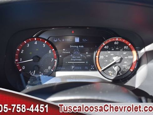 Used 2024 Nissan Frontier PRO-4X w/ Technology Package image 30