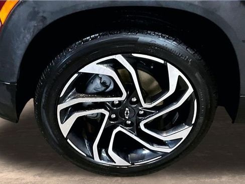 Used 2025 Chevrolet TrailBlazer RS w/ Convenience Package image 35