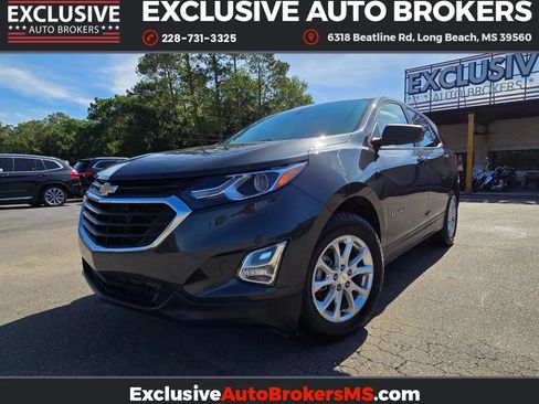 Used 2021 Chevrolet Equinox LS w/ LS Convenience Package image 2