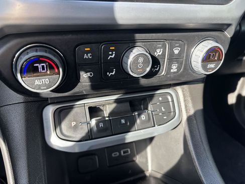 Used 2023 GMC Acadia SLE w/ Driver Convenience Package AWD/4WD image 26