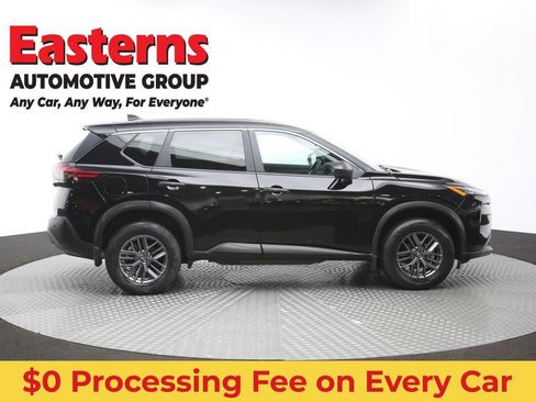 Used 2023 Nissan Rogue S AWD/4WD image 45