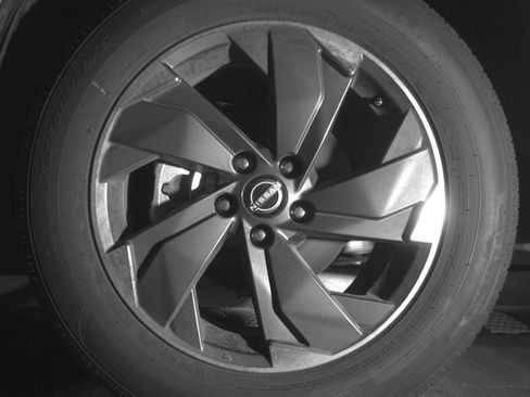 Used 2025 Nissan Rogue SV FWD image 6